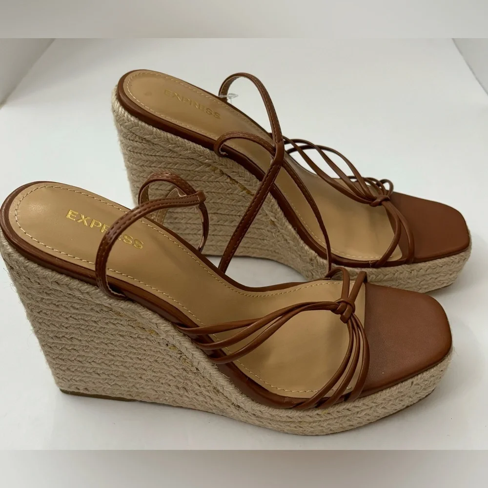 Express Women Brown Tan Wedge Platform Strappy Sandals Size 8 Casual Weekend